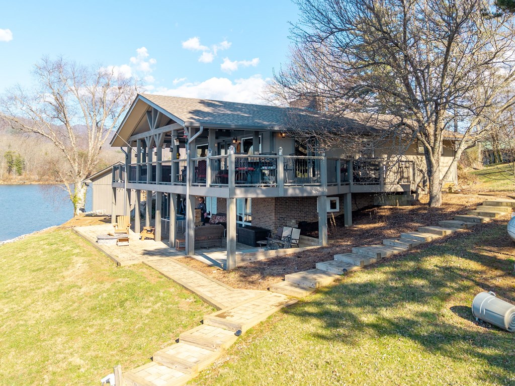 428495 Hayesville Residential