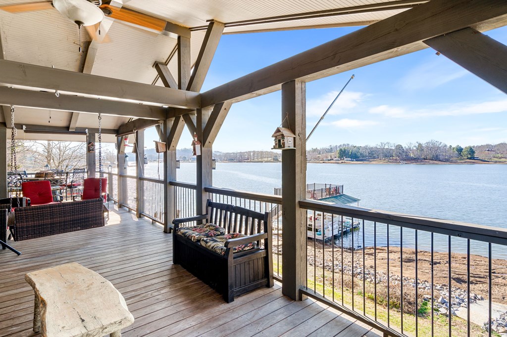 428495 Hayesville Residential