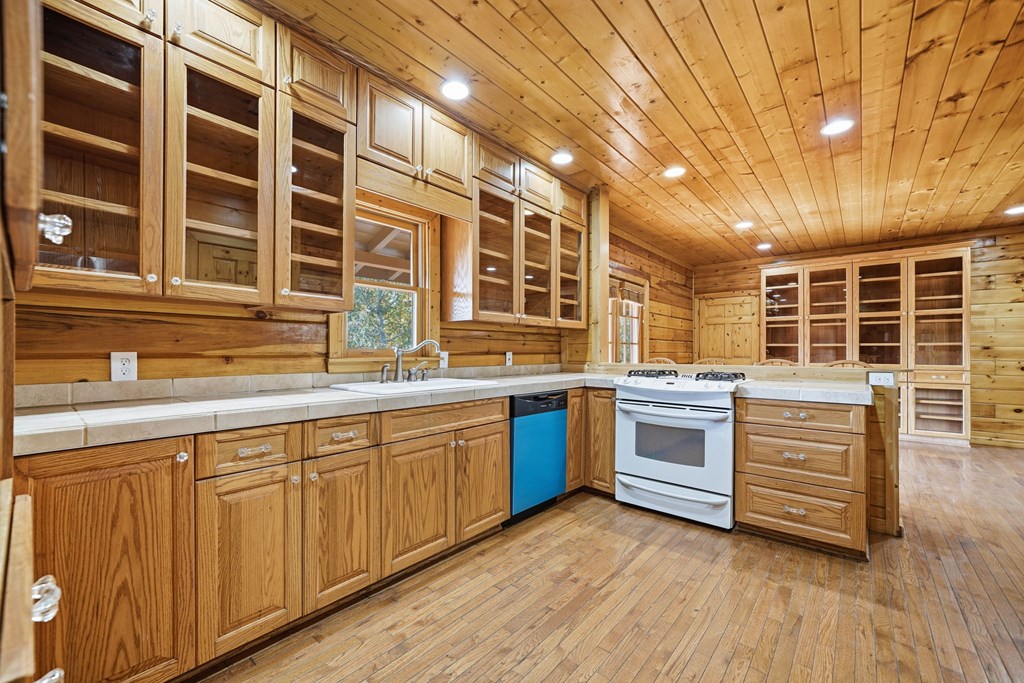 428497 Ranger Residential