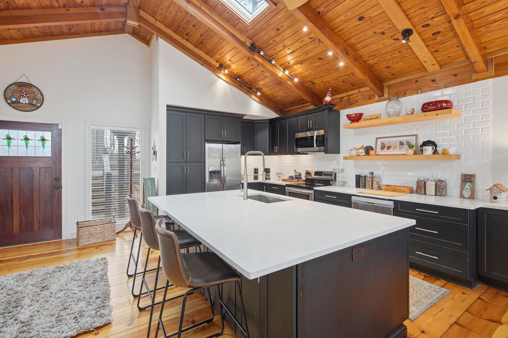 428501 Big Canoe Residential