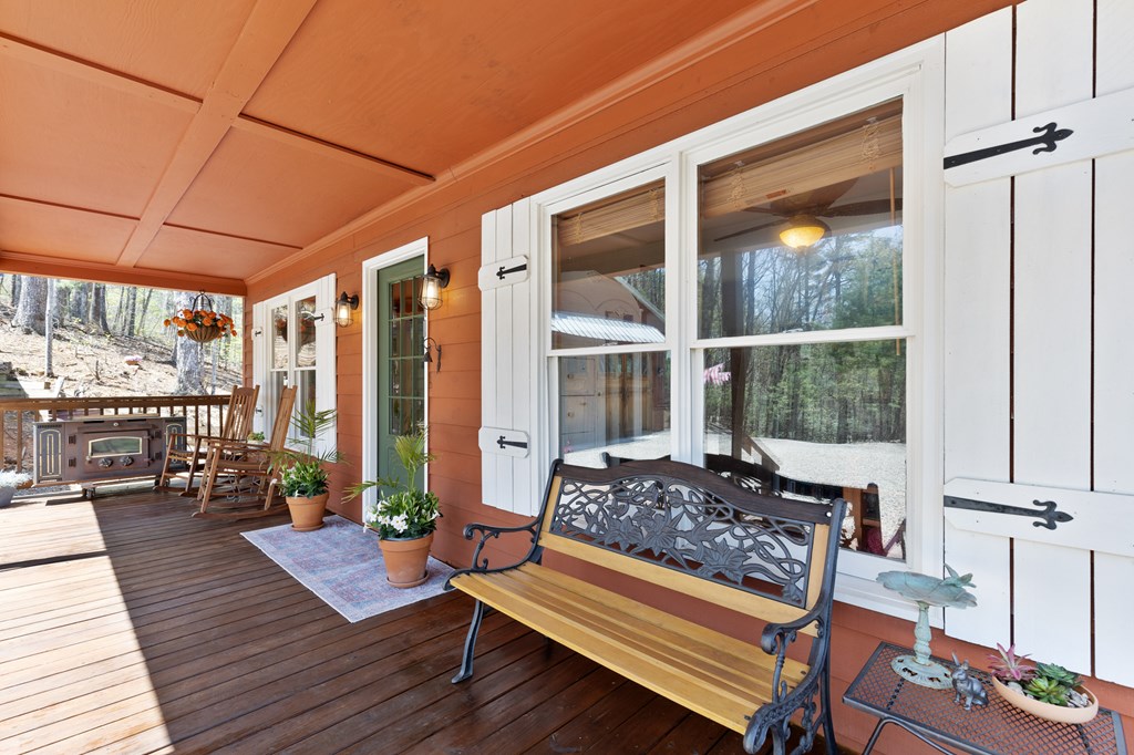 428503 Suches Residential