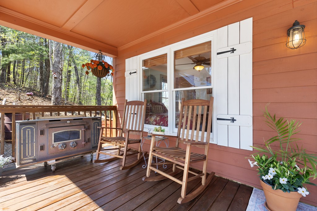 428503 Suches Residential