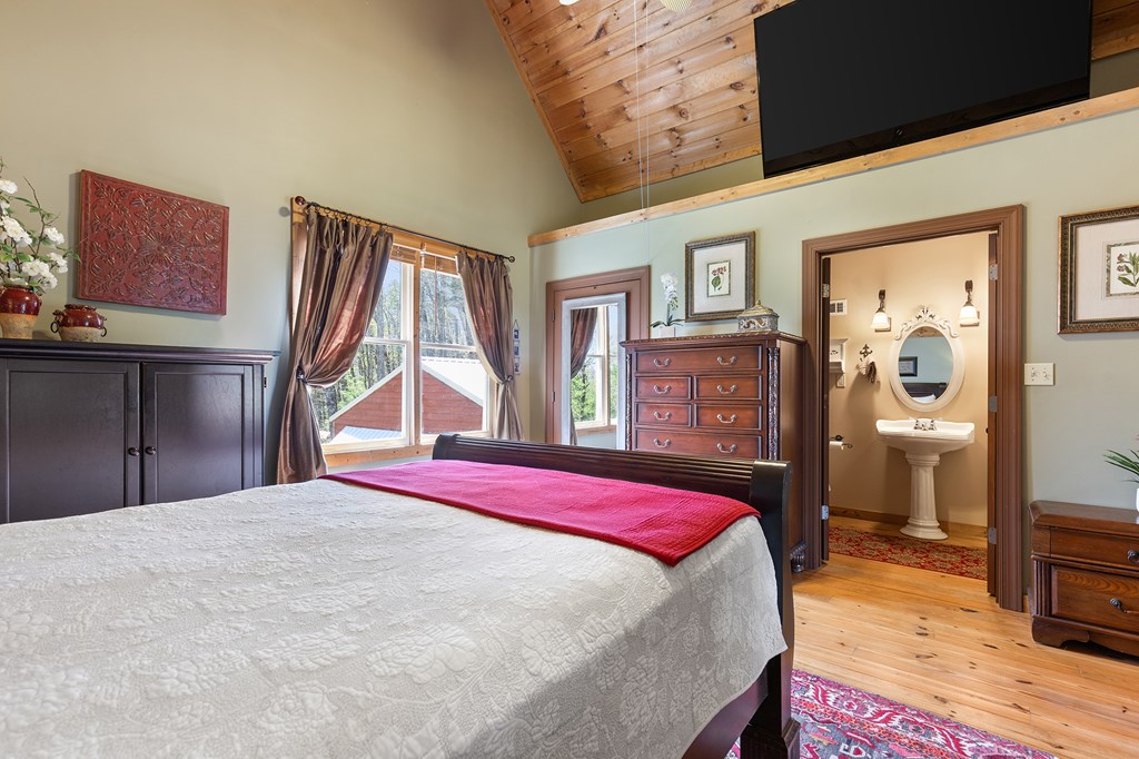 428503 Suches Residential