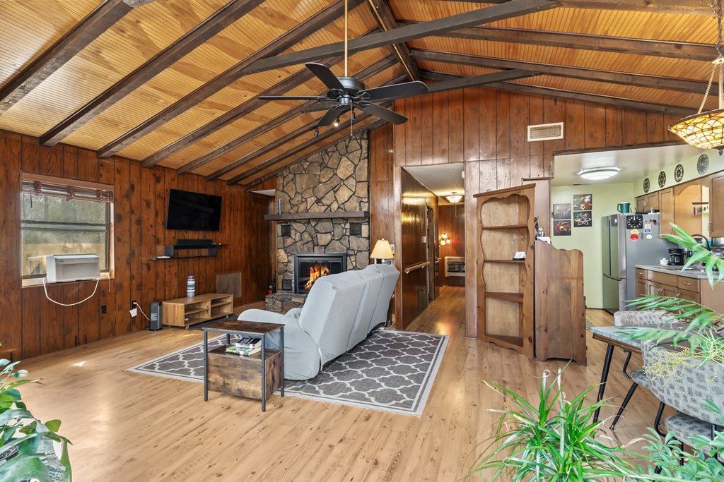 428509 Murphy Residential