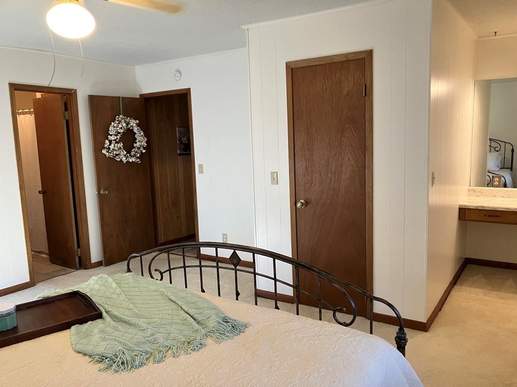 428513 Murphy Residential