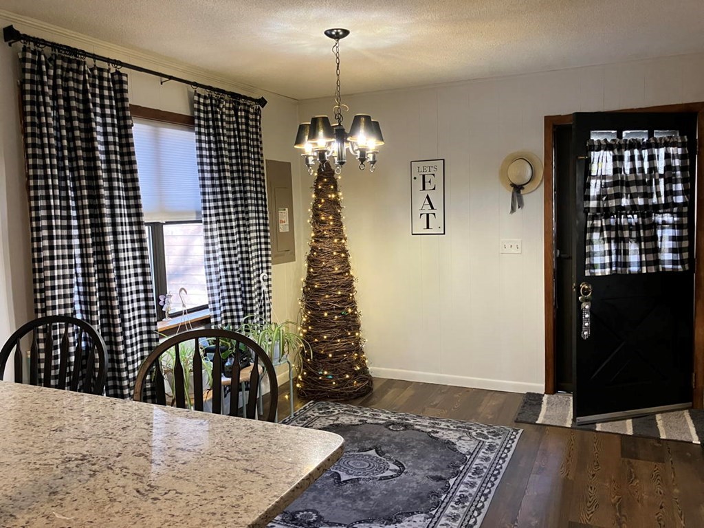 428513 Murphy Residential