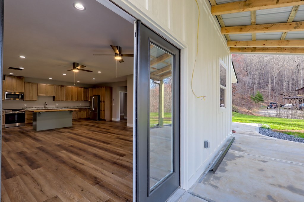 428514 Hayesville Residential