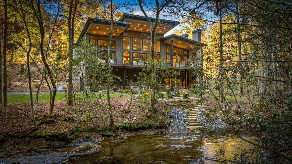 428515 Blue Ridge Residential