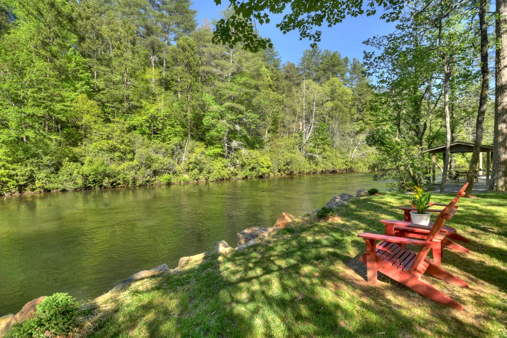 428516 Blue Ridge Residential