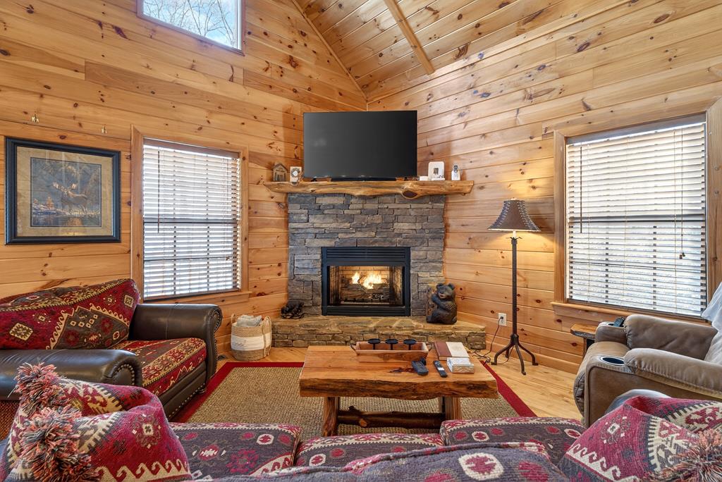 428517 Blue Ridge Residential