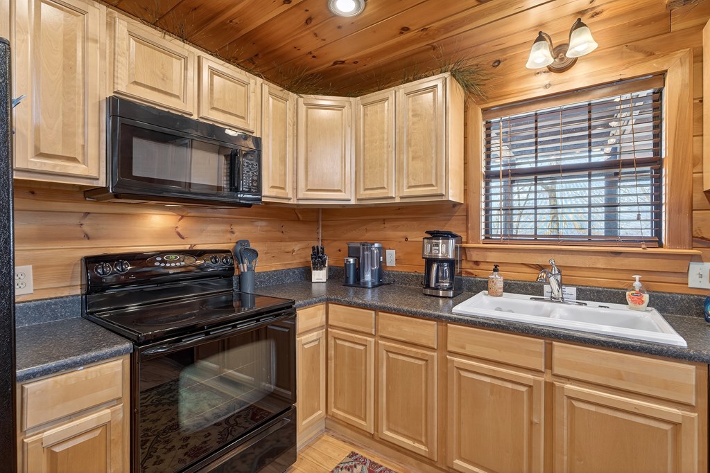 428517 Blue Ridge Residential