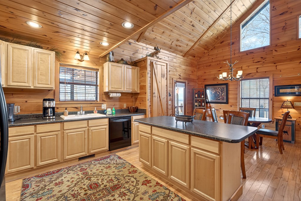 428517 Blue Ridge Residential