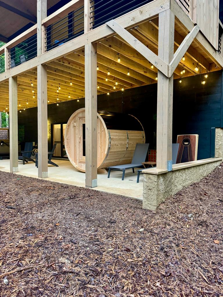 428523 Blue Ridge Residential