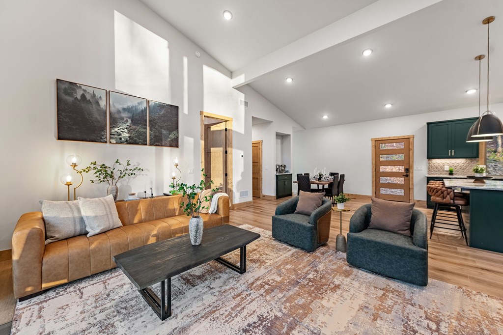 428523 Blue Ridge Residential