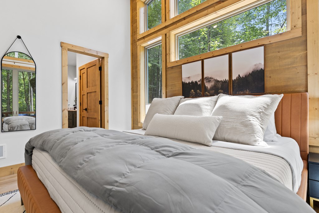 428523 Blue Ridge Residential