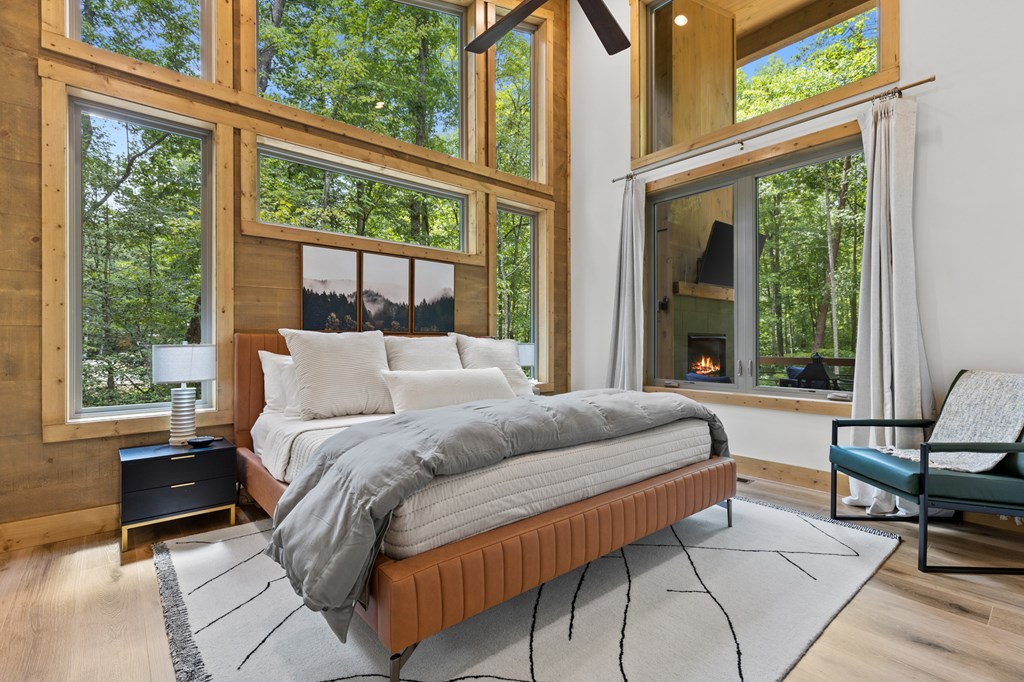 428523 Blue Ridge Residential