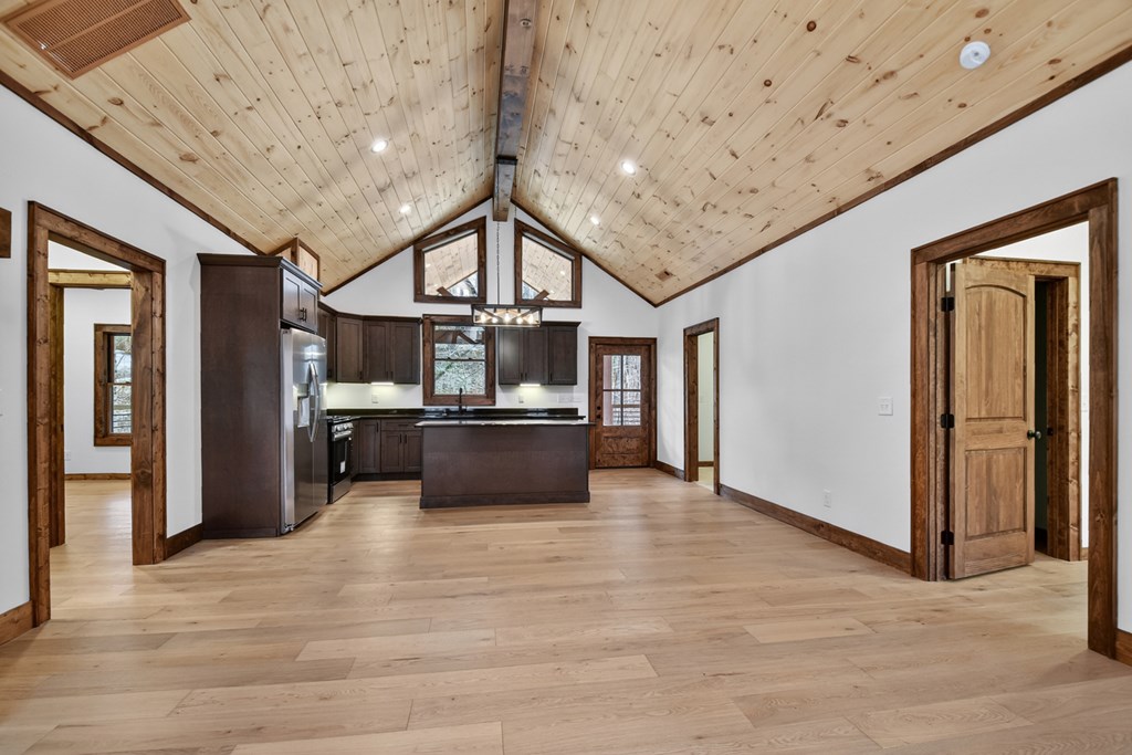 428524 Ellijay Residential