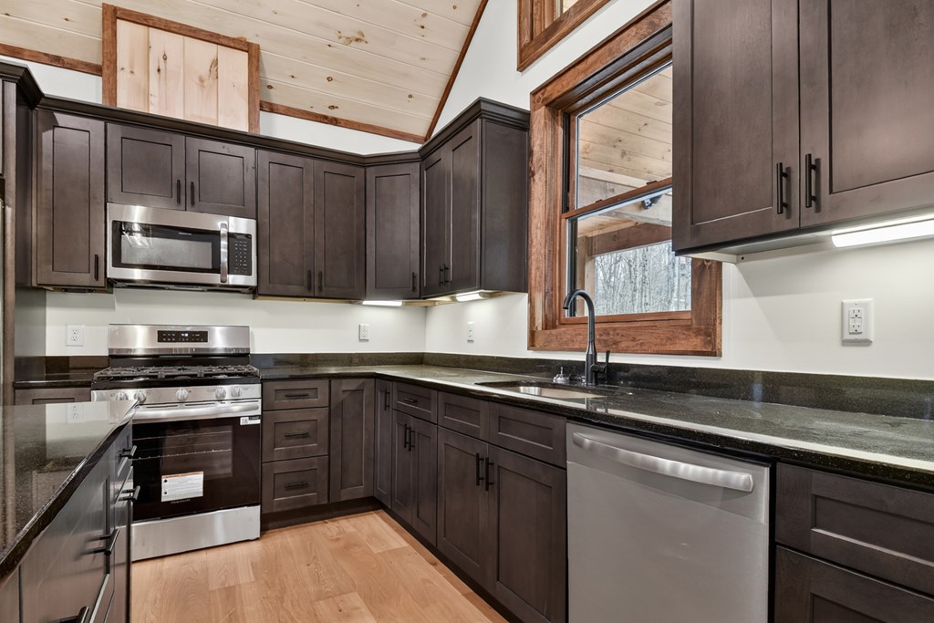 428524 Ellijay Residential