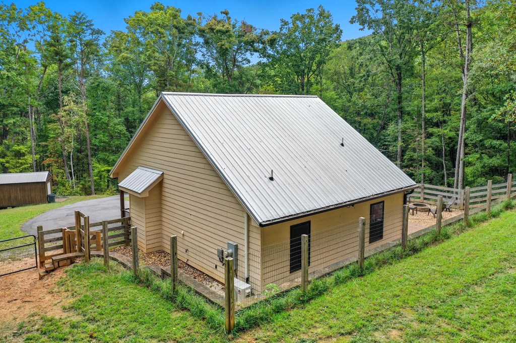 428528 Talking Rock Residential