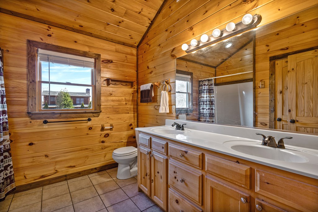 428529 Blue Ridge Residential