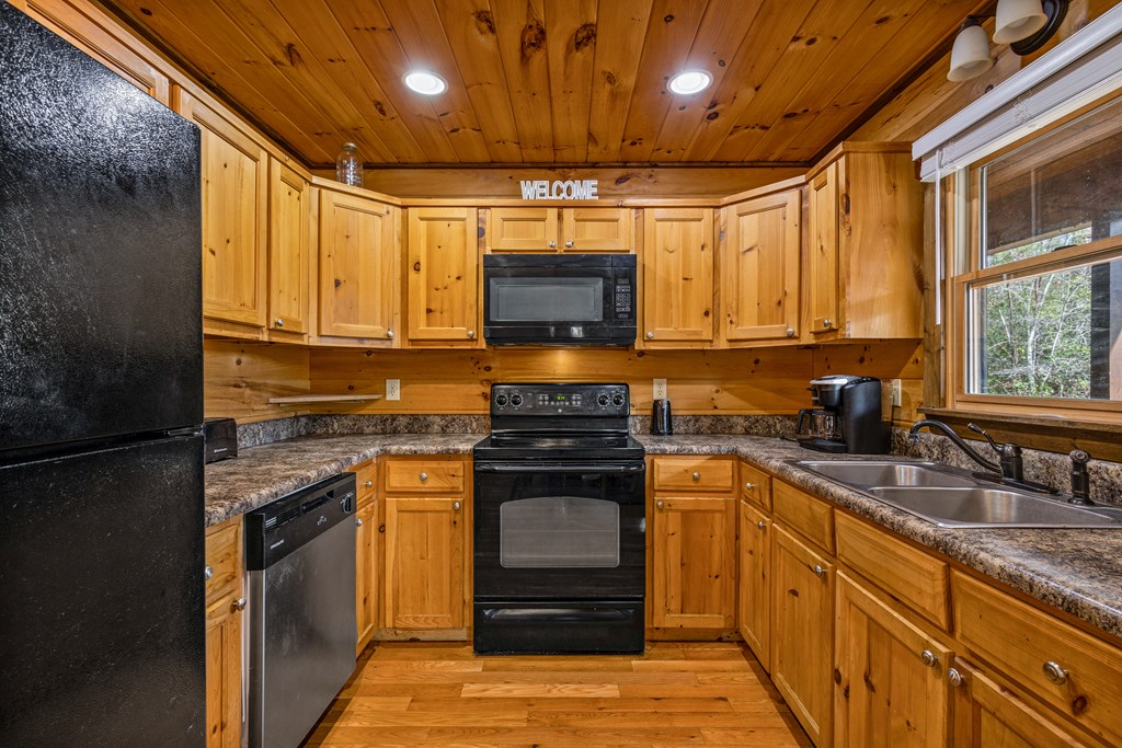 428529 Blue Ridge Residential