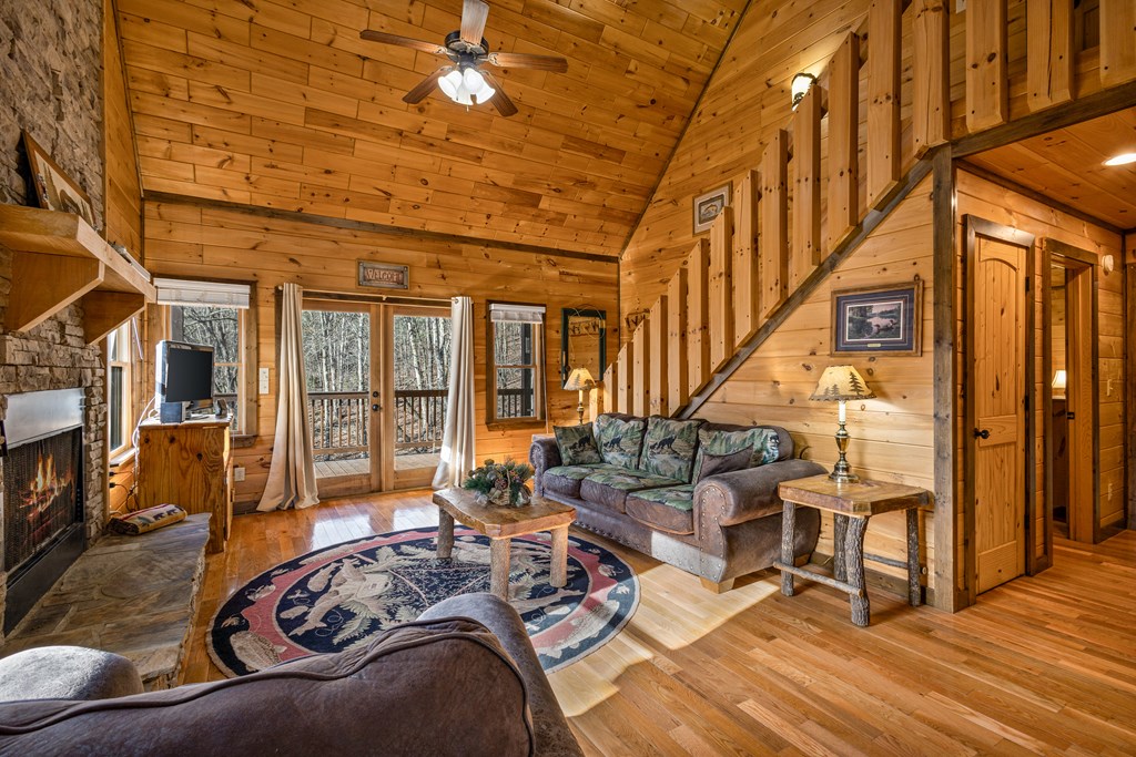 428529 Blue Ridge Residential