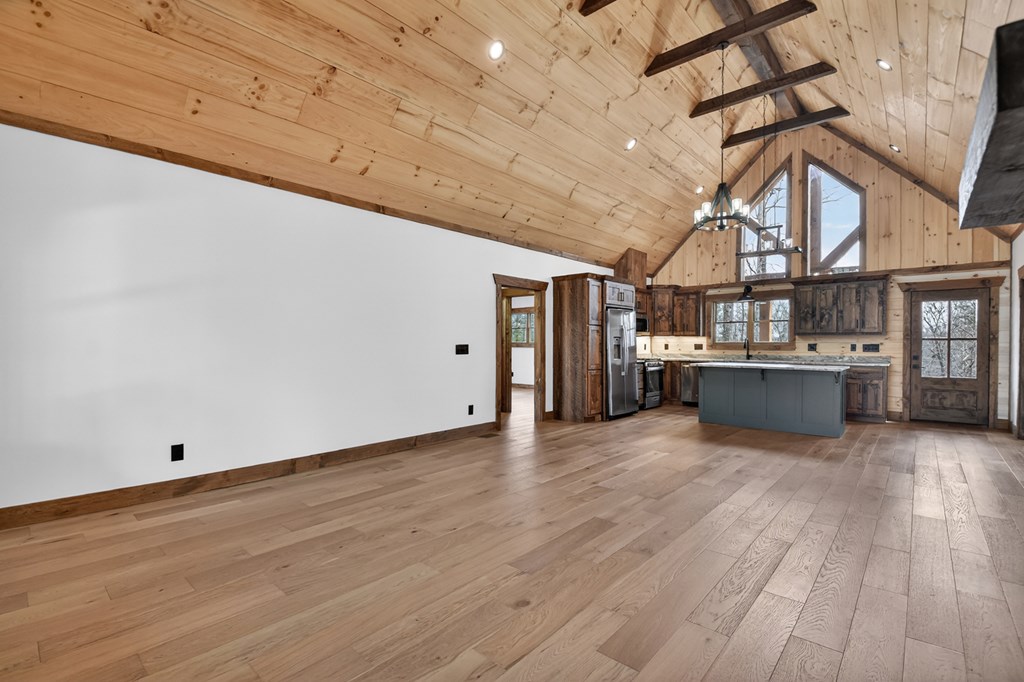 428538 Blue Ridge Residential