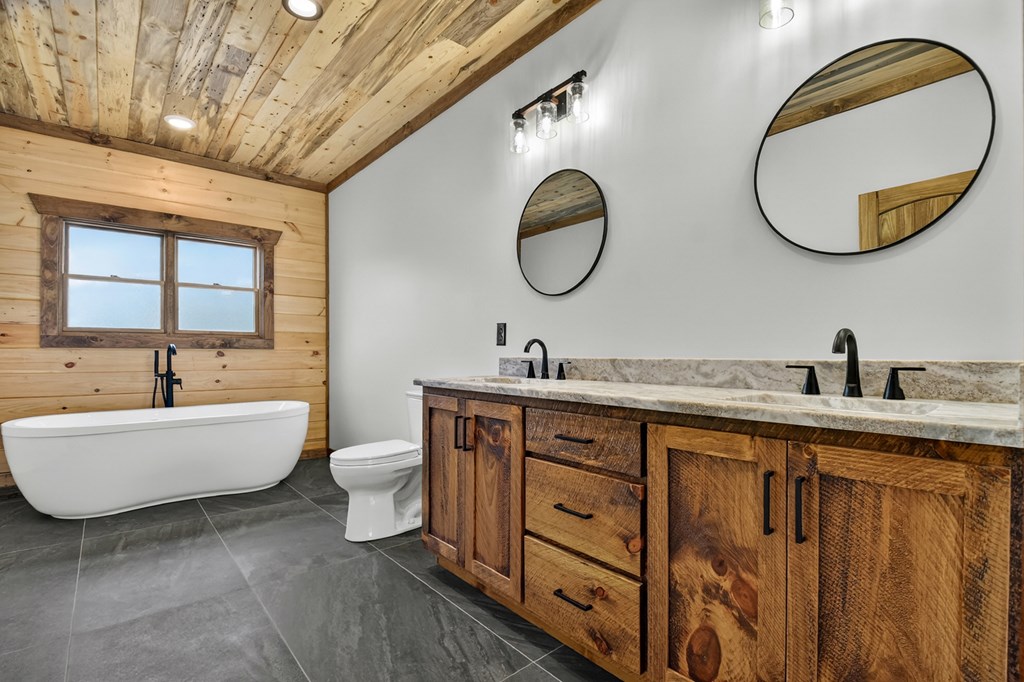 428538 Blue Ridge Residential