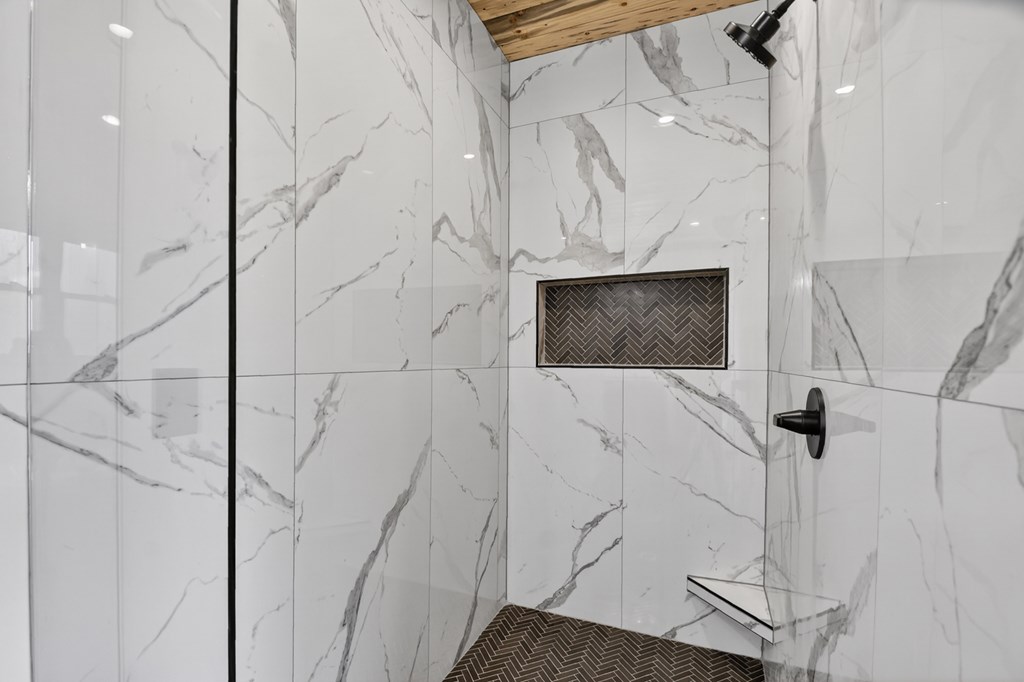 428538 Blue Ridge Residential