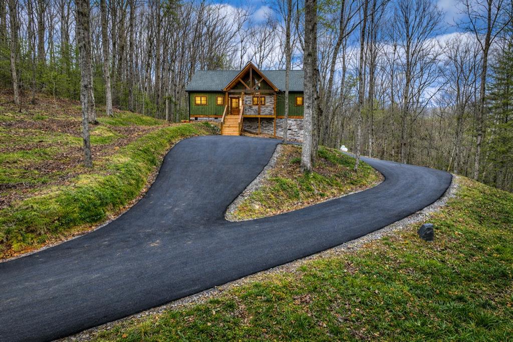 428538 Blue Ridge Residential