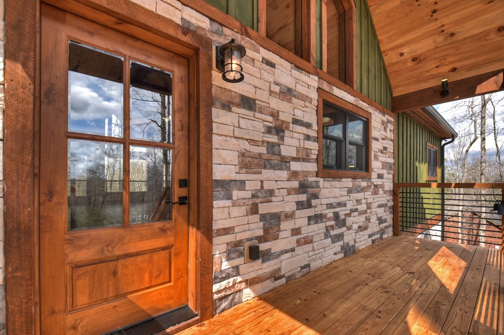 428538 Blue Ridge Residential