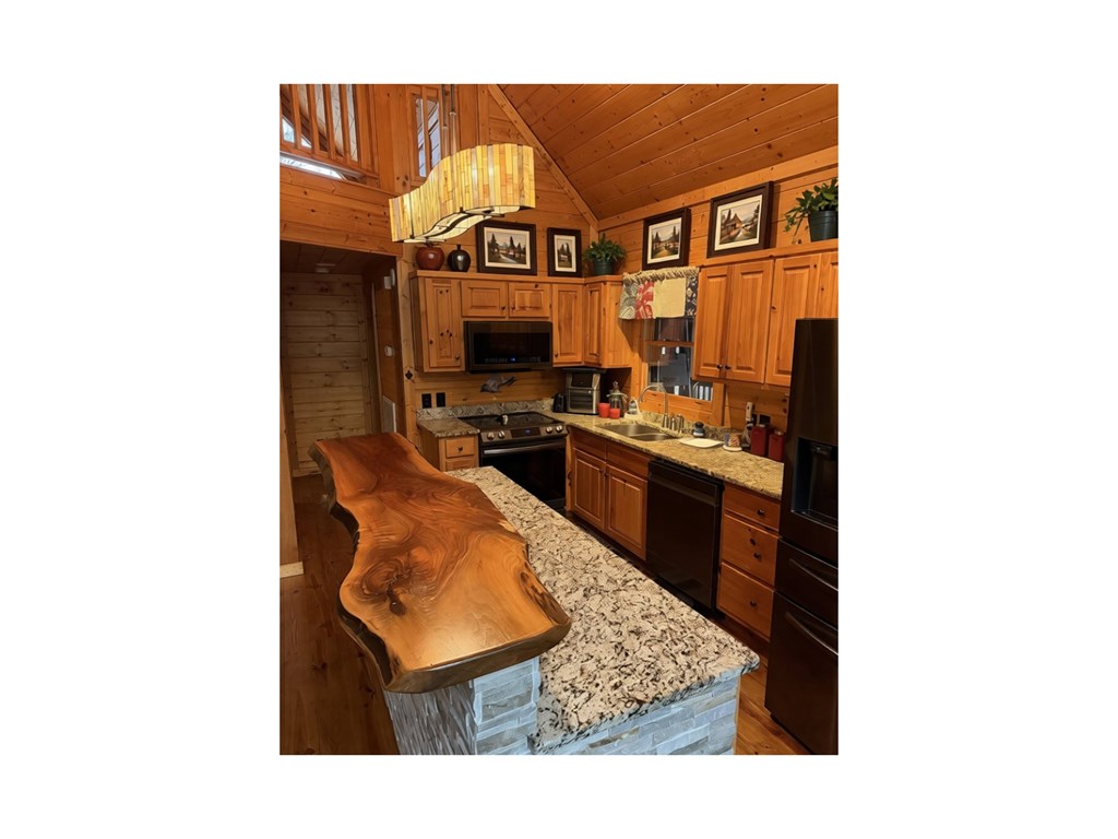 428540 Talking Rock Residential