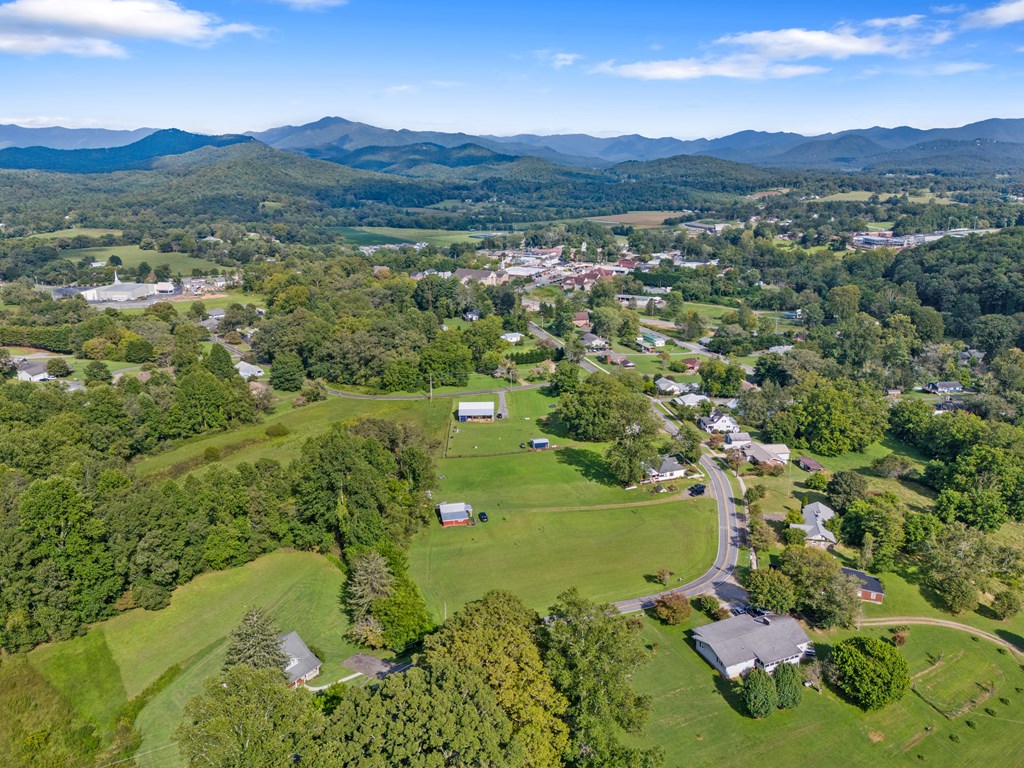 428542 Hayesville Residential