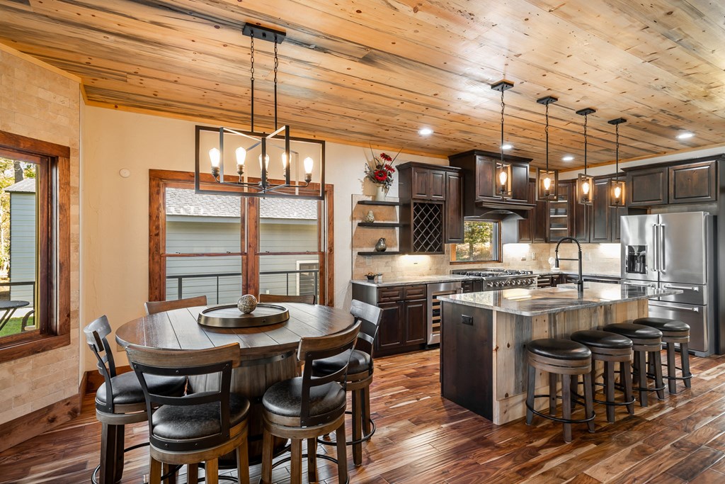 428543 Epworth Residential