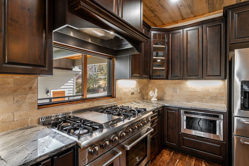 428543 Epworth Residential