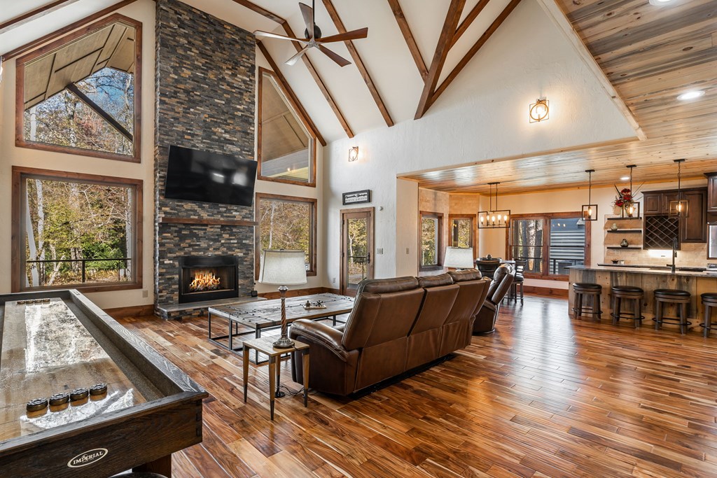 428543 Epworth Residential