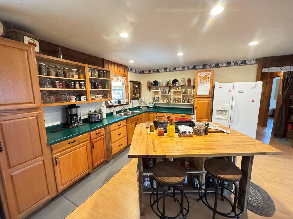 428544 Suches Residential