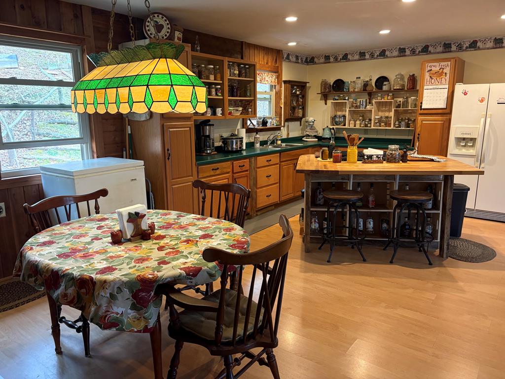 428544 Suches Residential