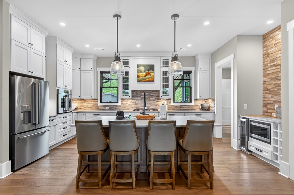 428545 Mineral Bluff Residential