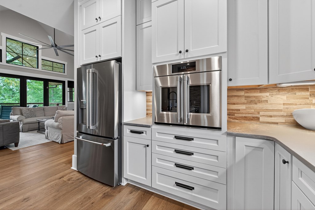 428545 Mineral Bluff Residential