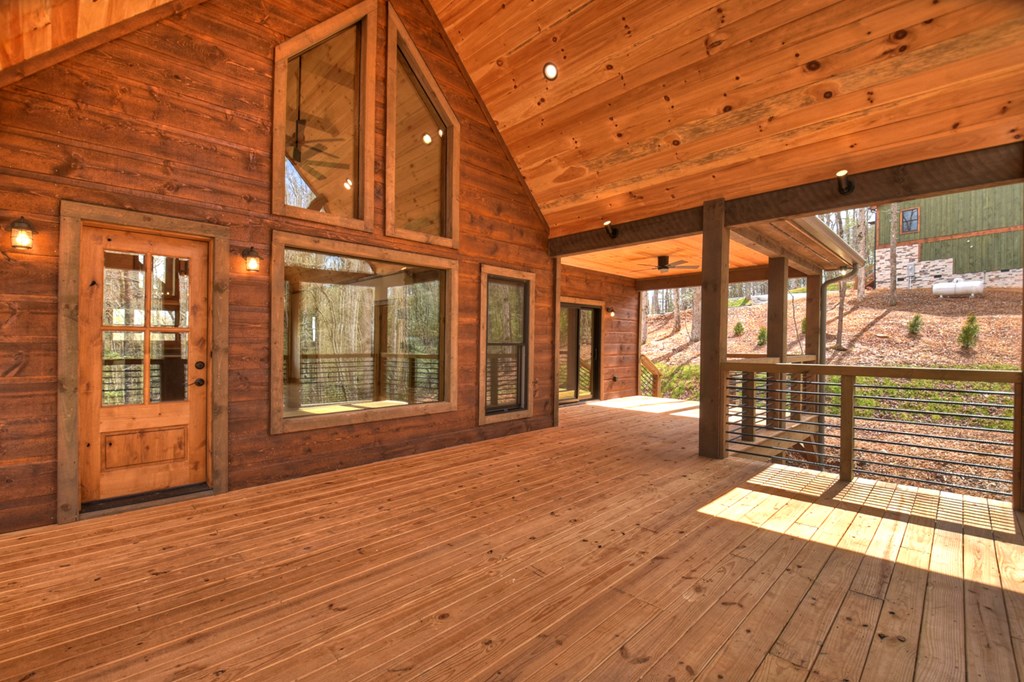 428546 Blue Ridge Residential