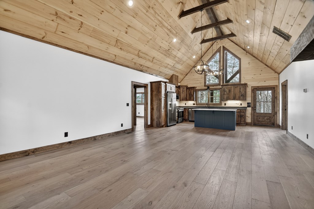 428546 Blue Ridge Residential