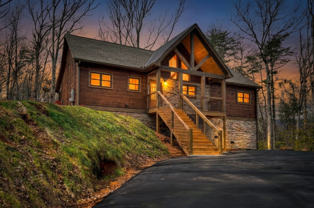 428546 Blue Ridge Residential