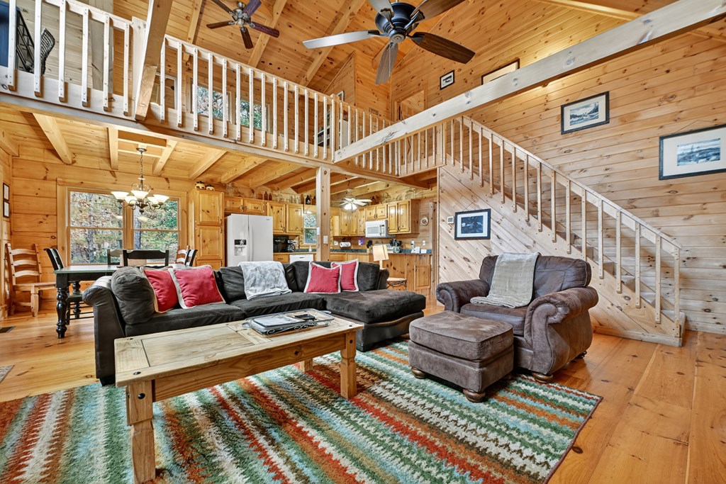 428550 Mineral Bluff Residential