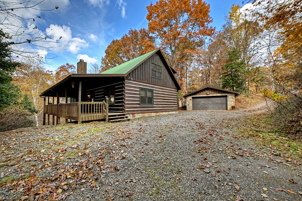 428550 Mineral Bluff Residential