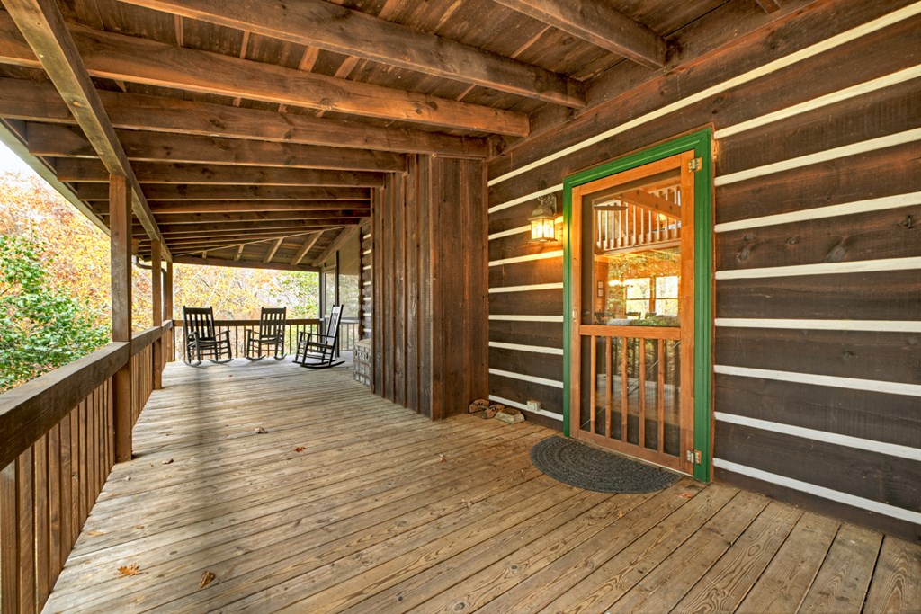 428550 Mineral Bluff Residential