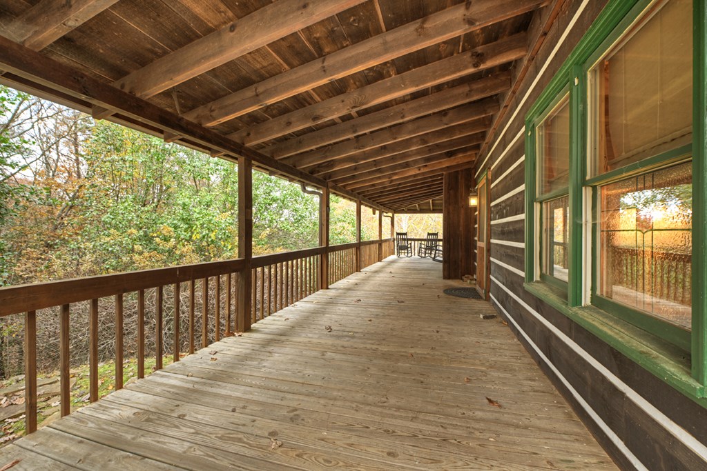 428550 Mineral Bluff Residential