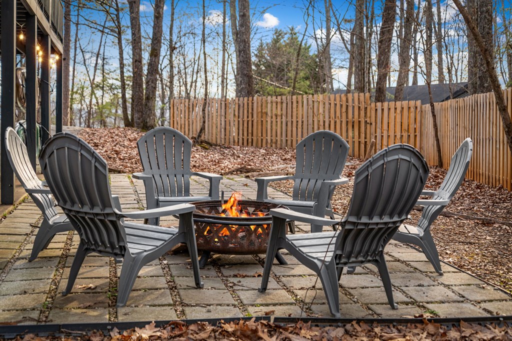 428558 Blue Ridge Residential