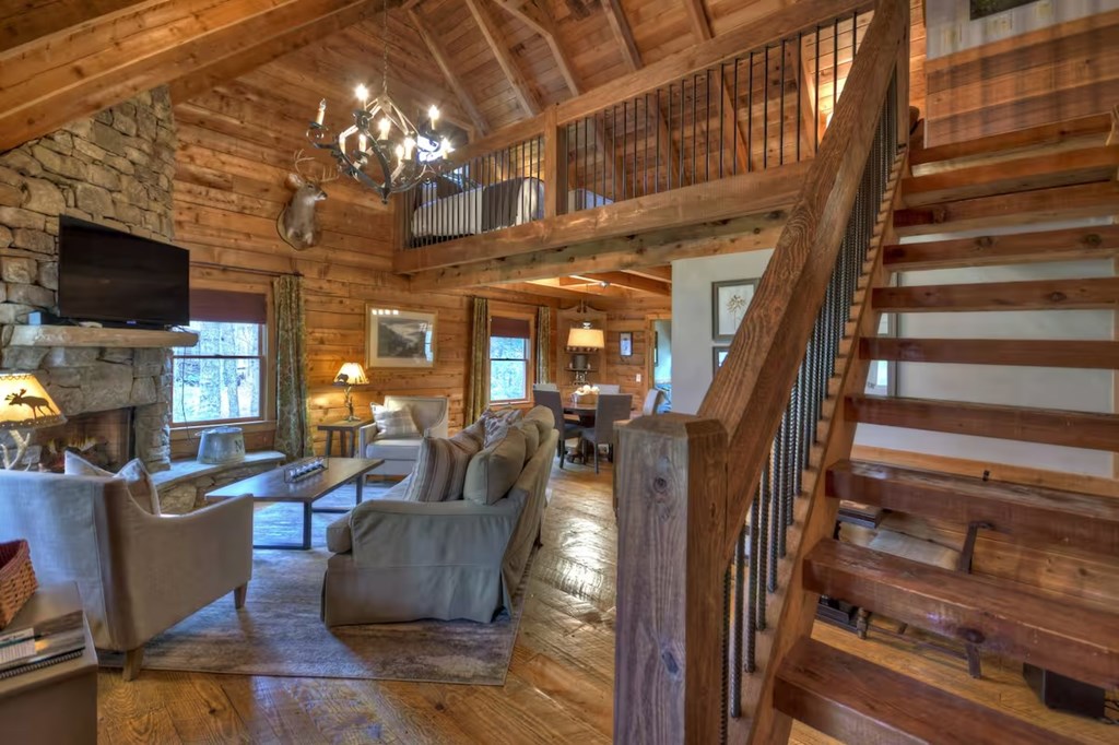 428560 Blue Ridge Residential