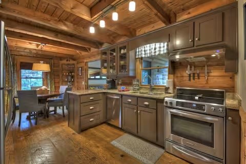 428560 Blue Ridge Residential